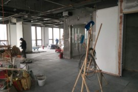 深圳裝修公司-康藍建設(shè)案例，走進建活貿(mào)易裝修現(xiàn)場